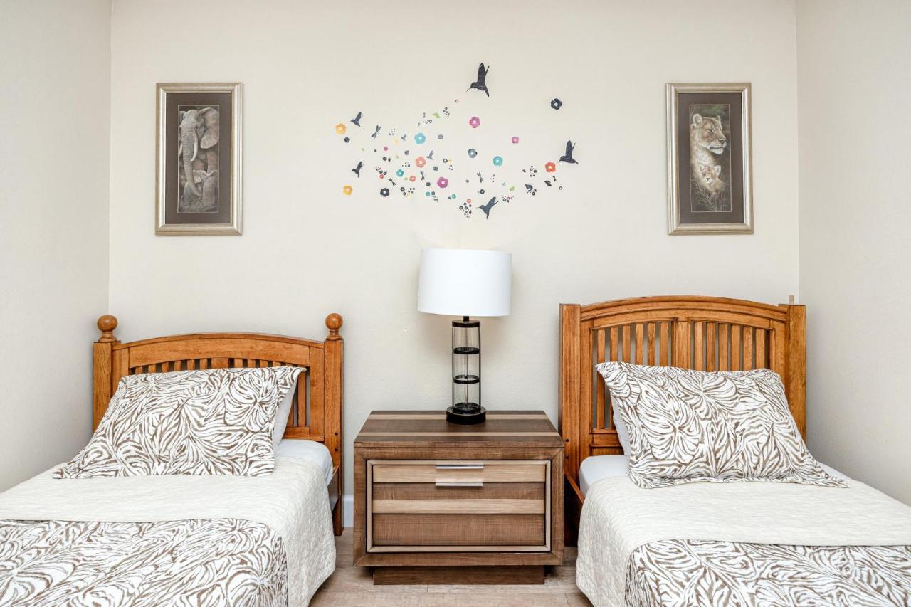 Palm Harbor Paradise - Lovely Home With Pool & Hot Tub Екстер'єр фото