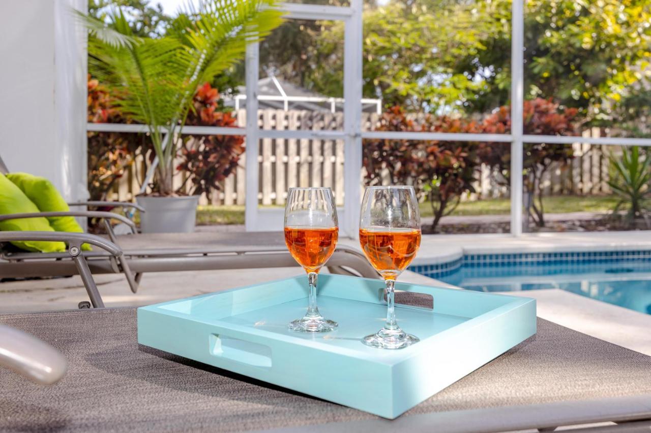 Palm Harbor Paradise - Lovely Home With Pool & Hot Tub Екстер'єр фото