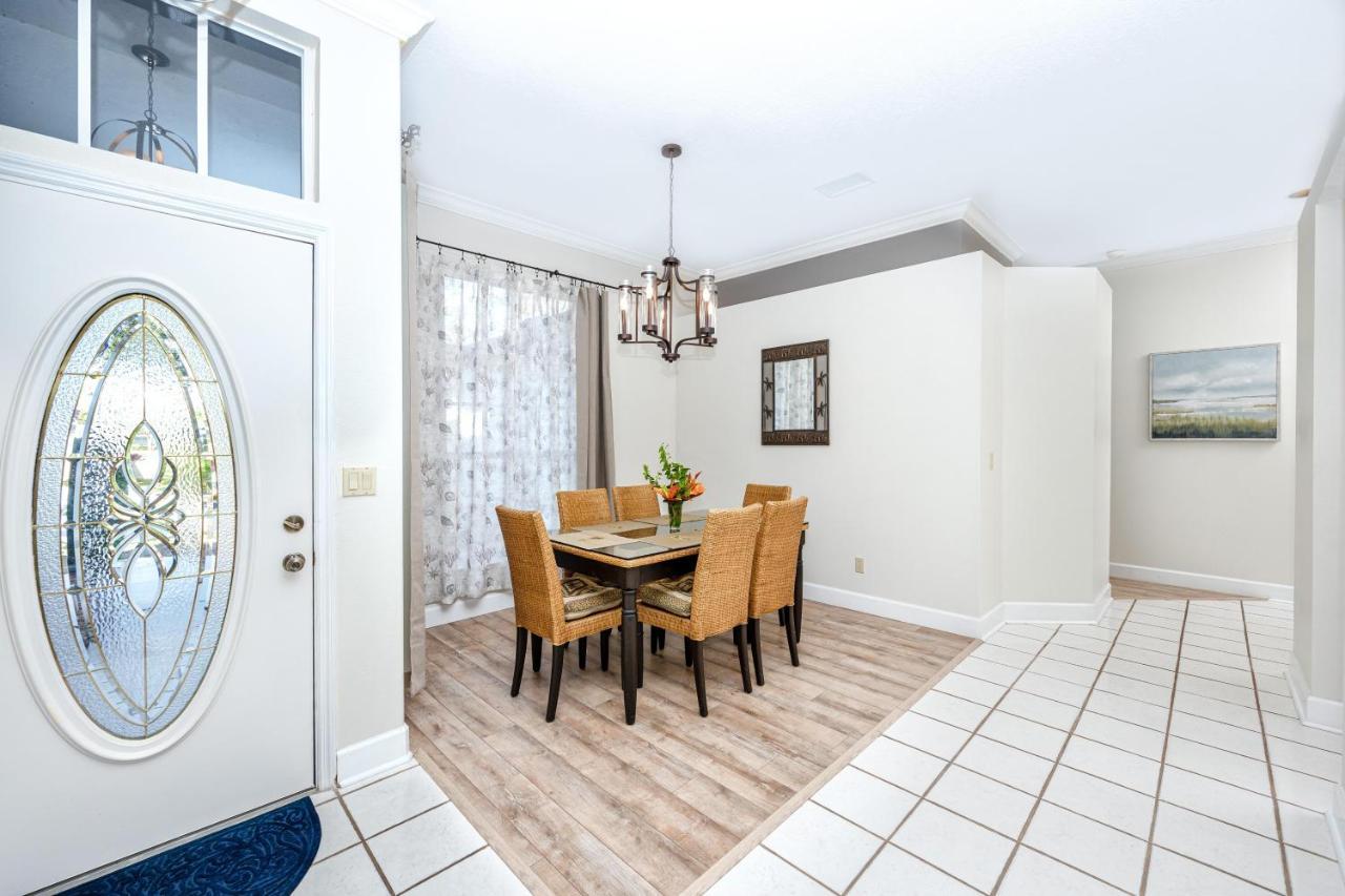 Palm Harbor Paradise - Lovely Home With Pool & Hot Tub Екстер'єр фото