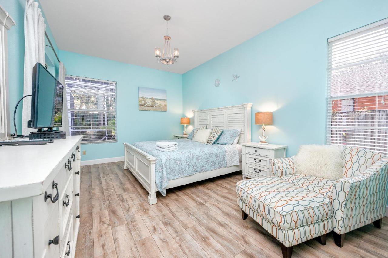 Palm Harbor Paradise - Lovely Home With Pool & Hot Tub Екстер'єр фото